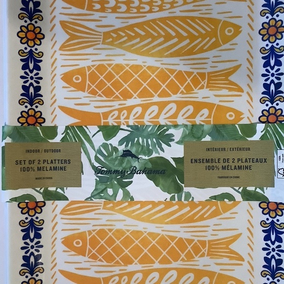 Tommy Bahama 2 pc Melamine Sandwich Drink Dessert Trays New - Picture 2 of 3